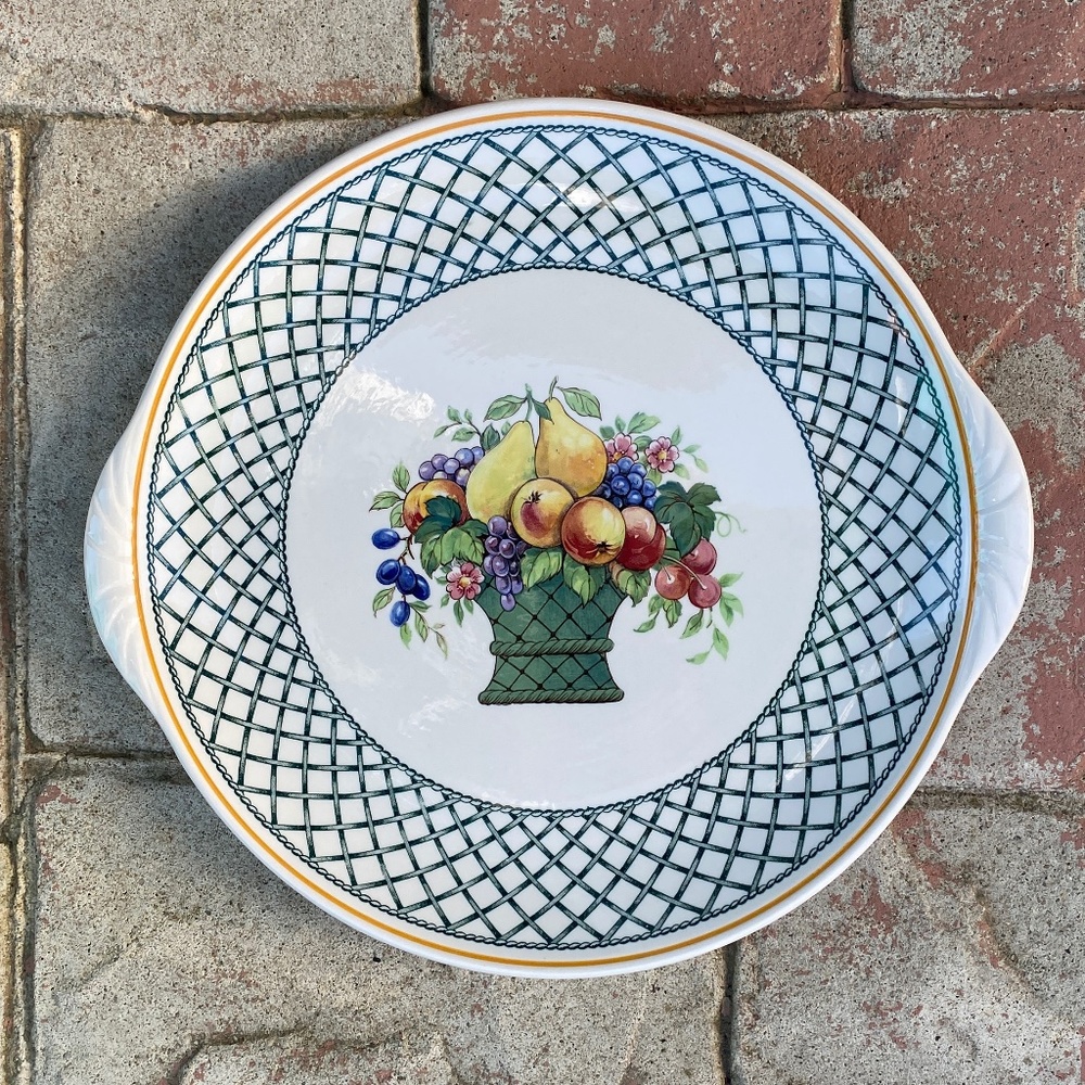 Villeroy & Boch 12" Round Handled Cake Plate - Basket Pattern